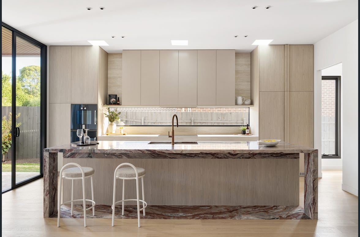 Kitchen island in Italian marble